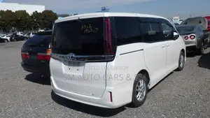 Toyota Noah X Pearl 4 Point 2021