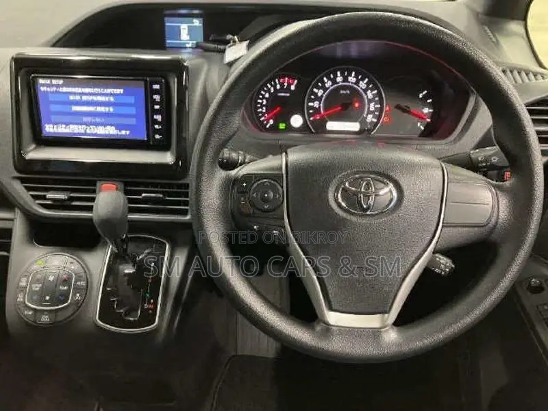 Toyota Noah X Pearl 4 Point 2021