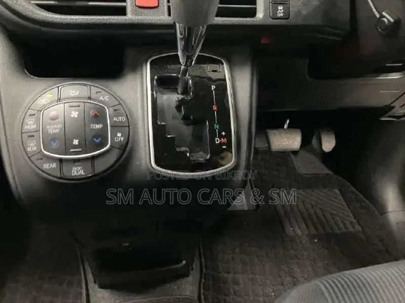Toyota Noah X Pearl 4 Point 2021