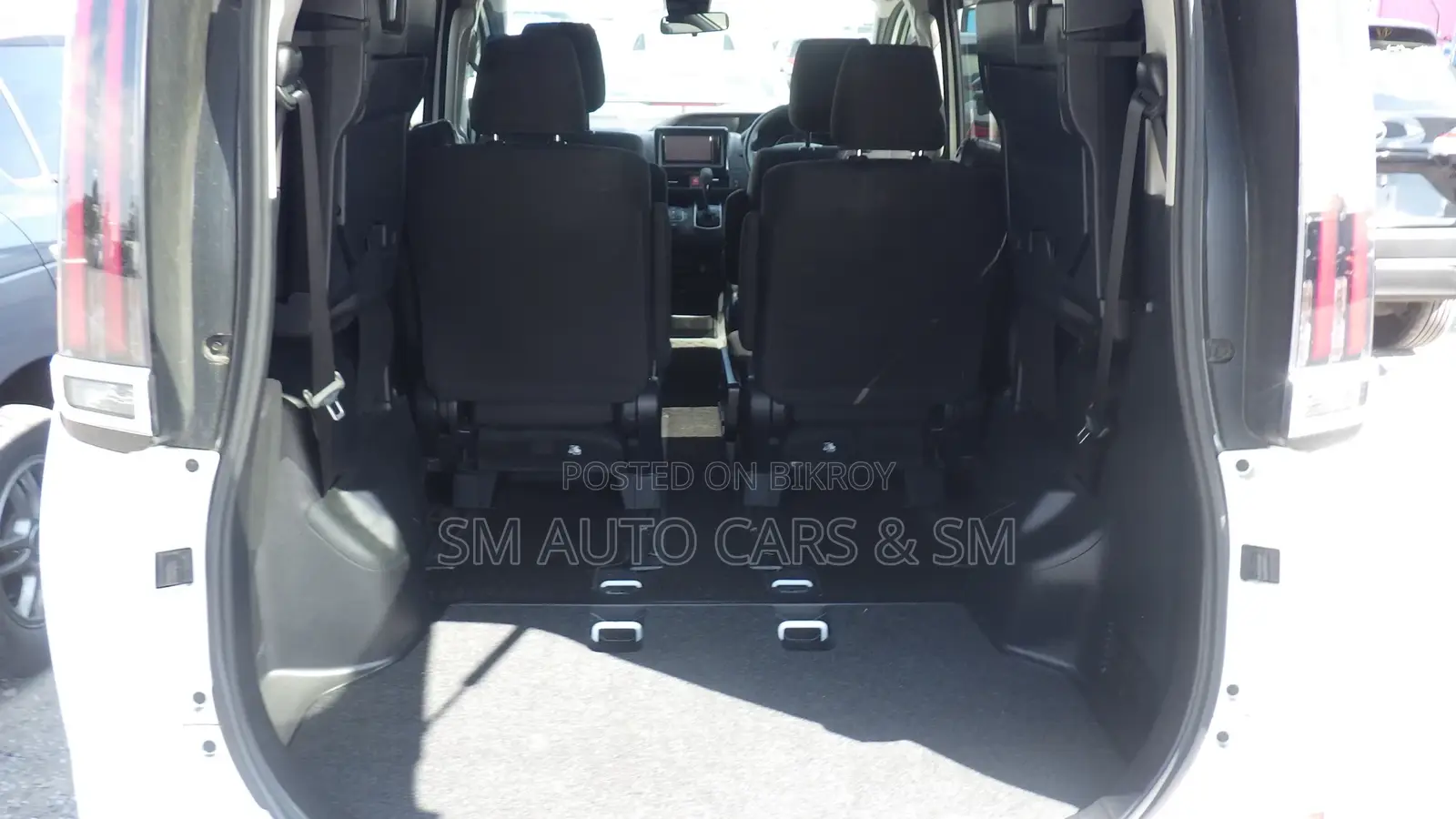 Toyota Noah X Pearl 4 Point 2021