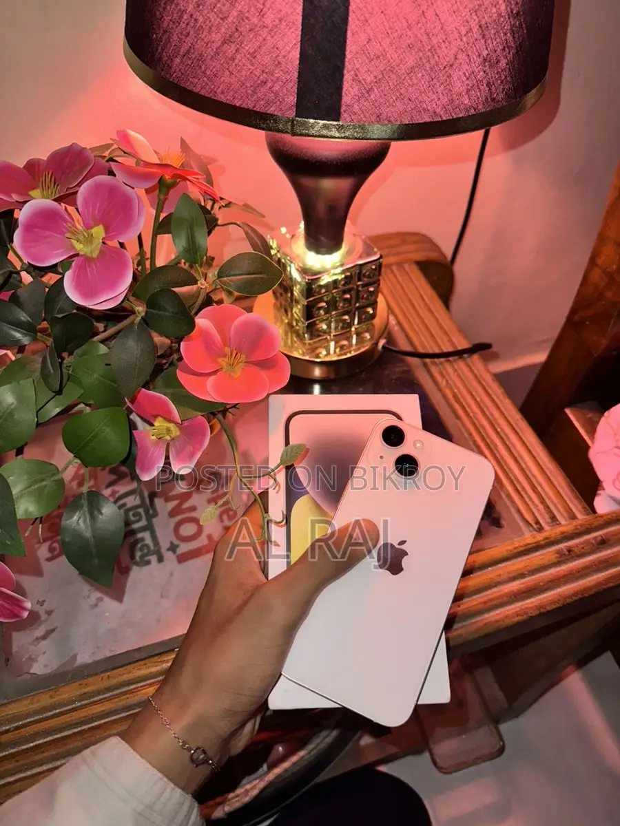Apple iPhone 14 (Used)