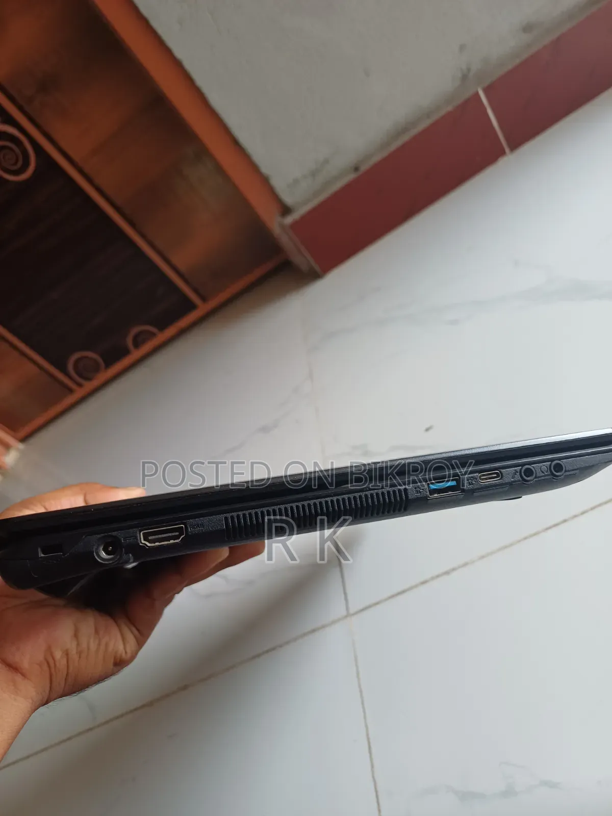 Laptop 4GB Intel Core I3 HDD 1T