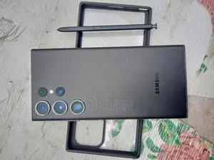 Samsung Galaxy S23 Ultra 12/256 (Used)