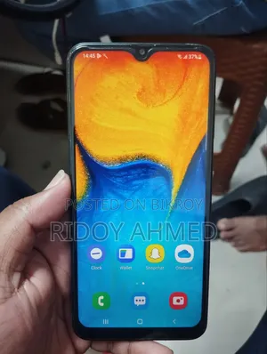 Samsung Galaxy A20 32 GB Black