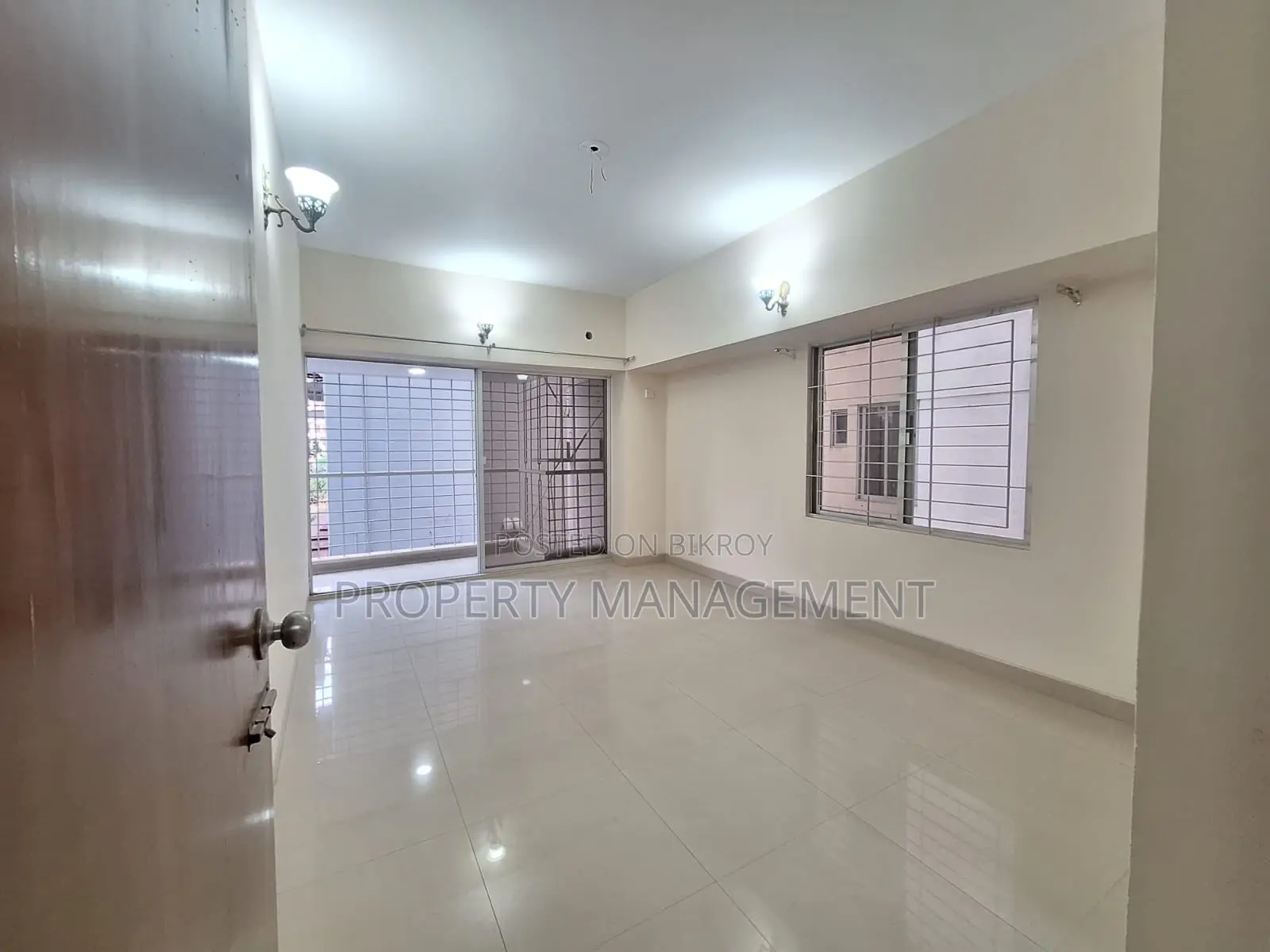 2400Sqft Lake View Apartment Rent 3Bed 3Bath Gulshan2 Nice