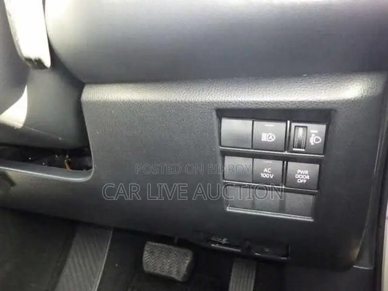 Toyota Noah hybrid S Z 2022