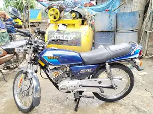 Yamaha 1999 Blue