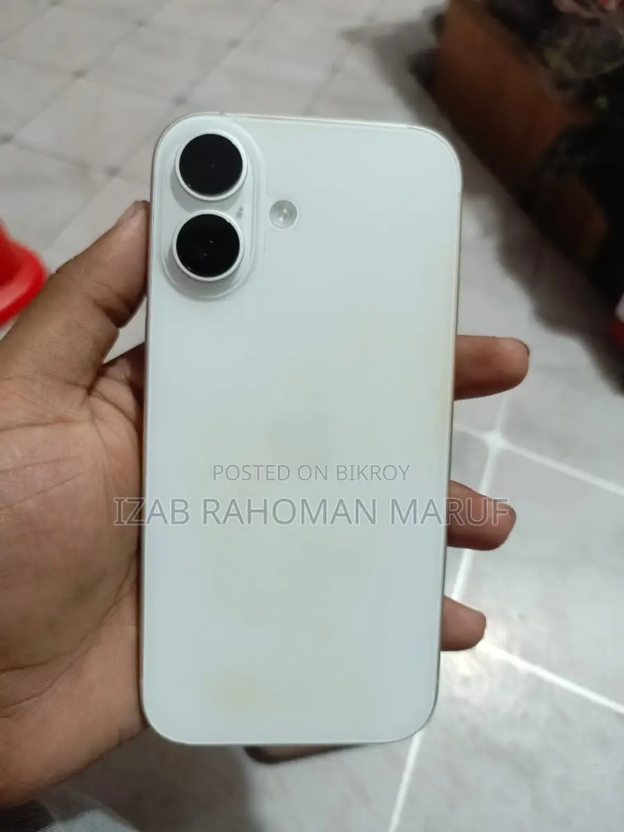 Apple iPhone 16 . (Used)