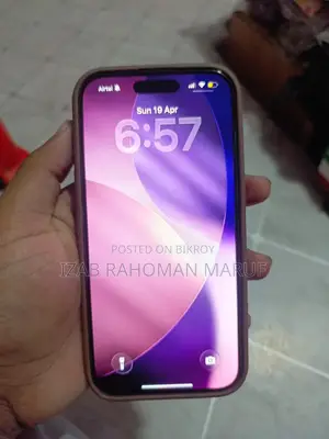 Apple iPhone 16 . (Used)