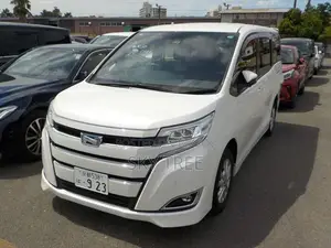 Toyota Noah G Package 2021