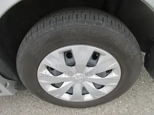 Toyota Noah Non Hybrid X Silver 2021