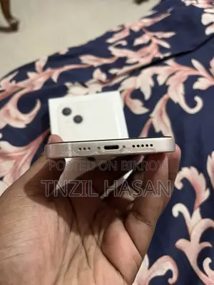 Apple iPhone 13 (Used)