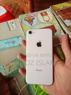 Apple iPhone 8 (Used)