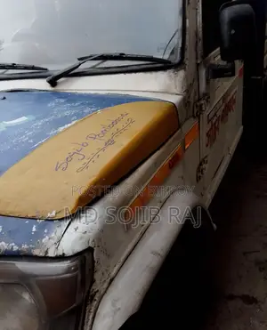 Mahindra Bolero Big 2020 White