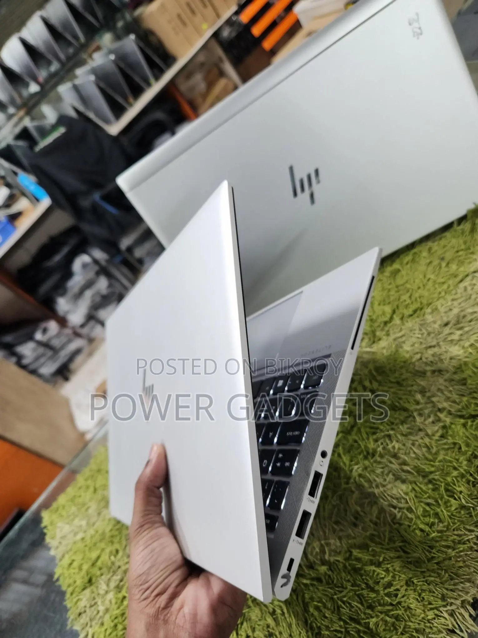 Hp EliteBook 840 G8 core i5 11th Generation wuth Bag