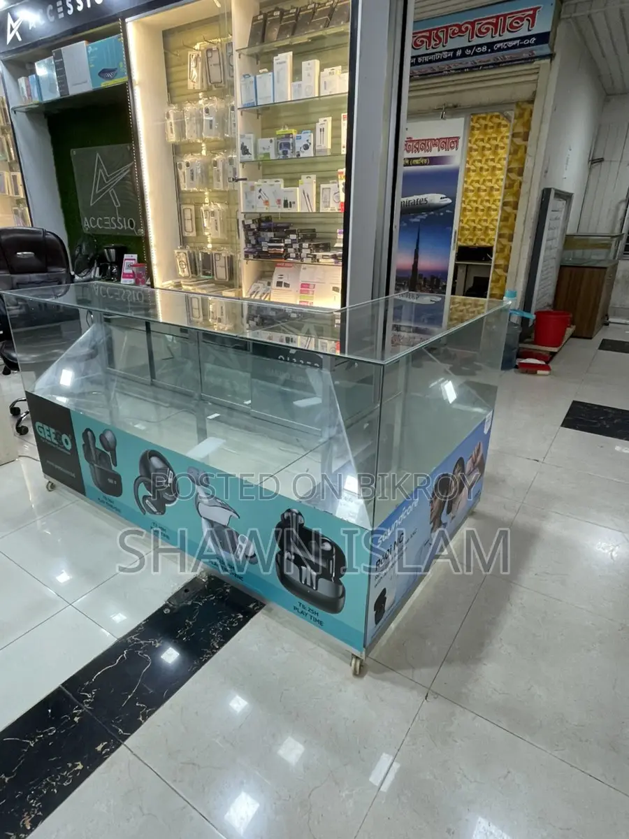 Glass Counter