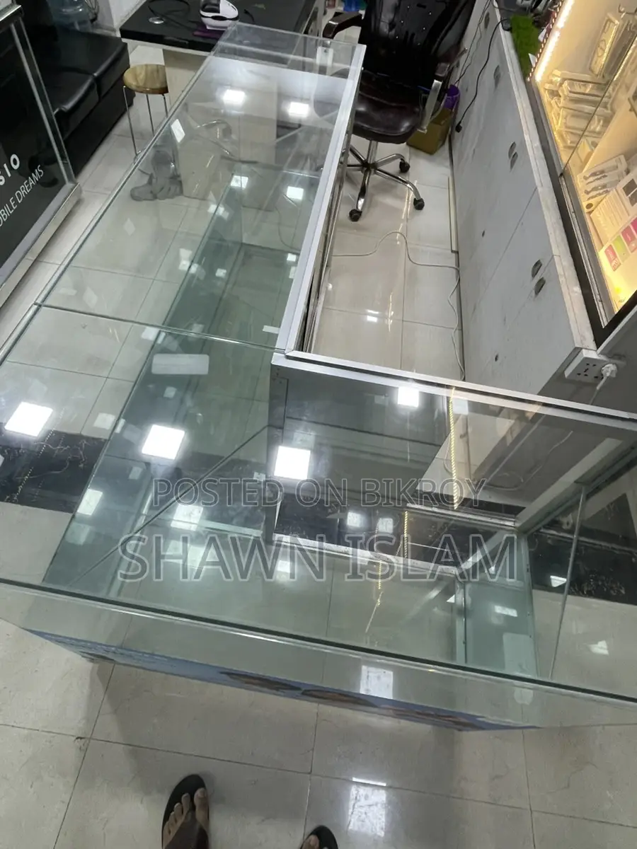 Glass Counter