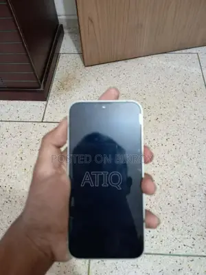 Apple iPhone 13 128 GB White