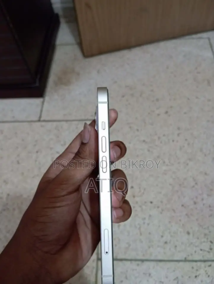 Apple iPhone 13 128 GB White