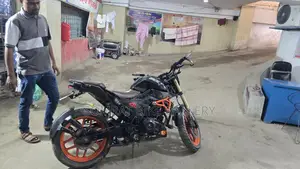 Runner Bolt সুপার ফ্রেশ 2019