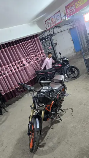 Runner Bolt সুপার ফ্রেশ 2019