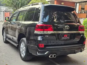 Toyota Land Cruiser VX-V8 (Diesel Turbo) 2014