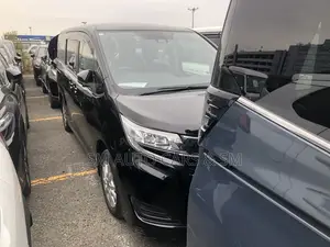 Toyota Noah X Black 4 Point 2021