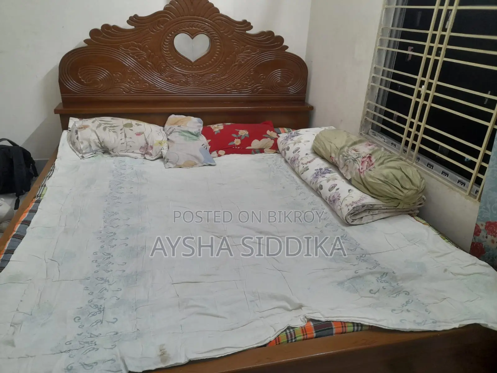 খাট বিক্রি করা হবে