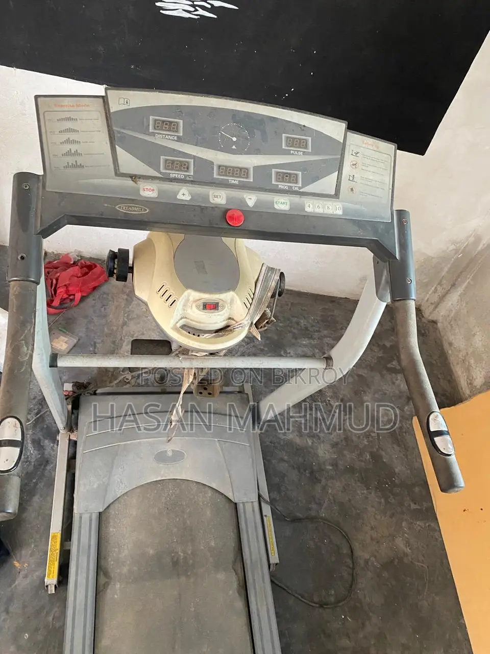 টেডমিল জায়গার সংকাট তাই বিক্রি হবে।