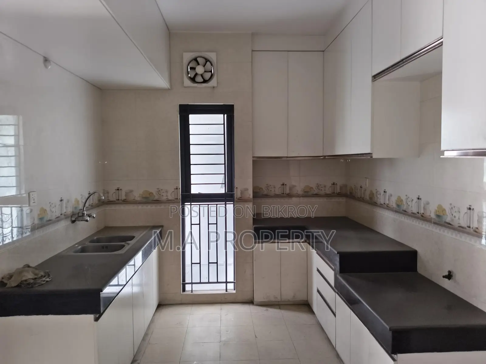 Baridhara 5200sqft 4-Bed Apartment Rent