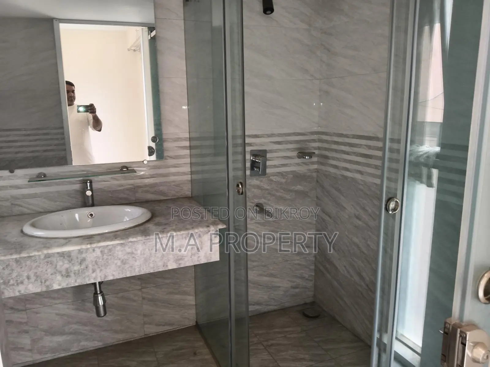 Baridhara 5200sqft 4-Bed Apartment Rent