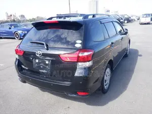 Toyota Fielder Non Hybrid EX Black 2021