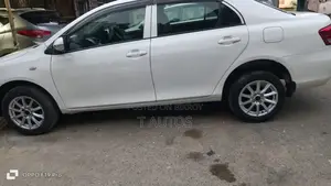 Toyota Axio একজিও 2012