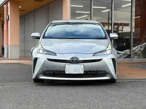 Toyota Prius A HYBRID SILVER 4.5 2020