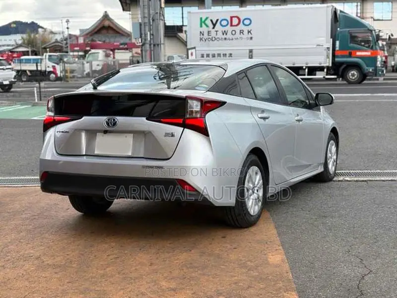 Toyota Prius A HYBRID SILVER 4.5 2020