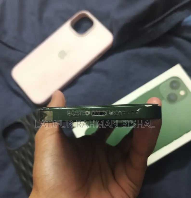 Apple iPhone 13 128 (Used)