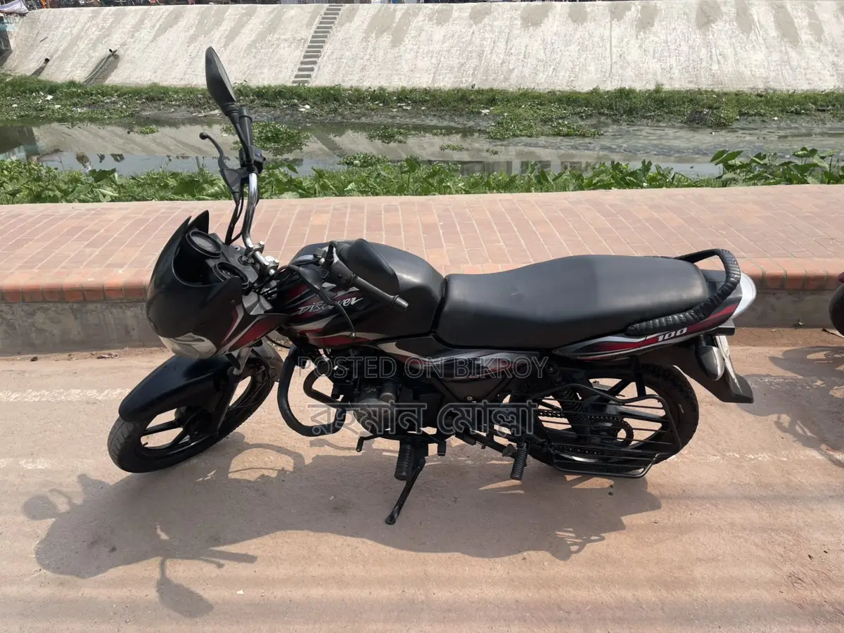 Bajaj Discover 100 10years 2017