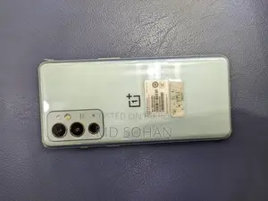 OnePlus 9R (Used)