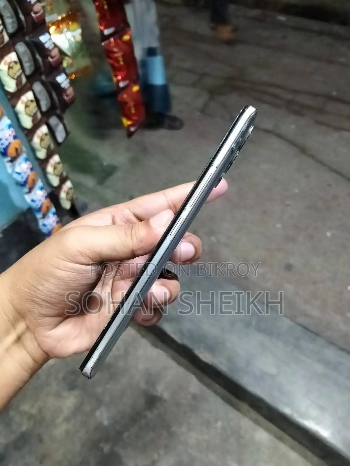 Realme 8 (Used)
