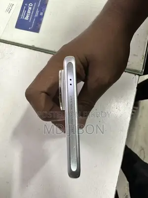 Vivo V40 5g (Used)