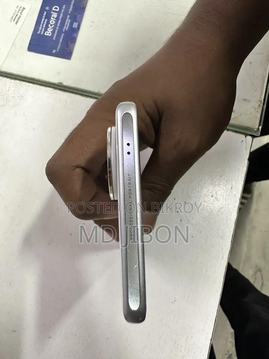 Vivo V40 5g (Used)