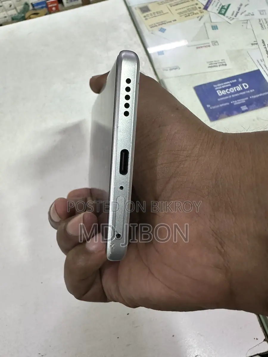 Vivo V40 5g (Used)