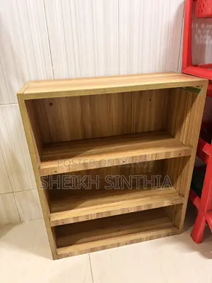 কাঠ ও প্লাস্টিকের ক্যাবিনেট