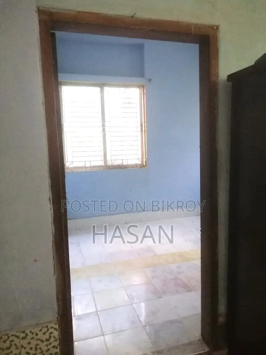 Single-room bachelor apartment for rent