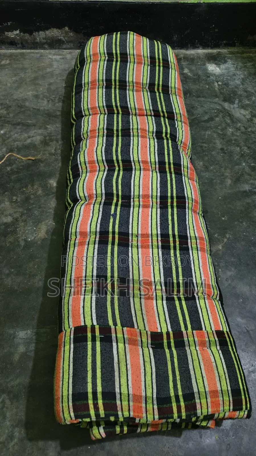 জরুরী ভিত্তিতে একটি তোষক বিক্রি করা হবে