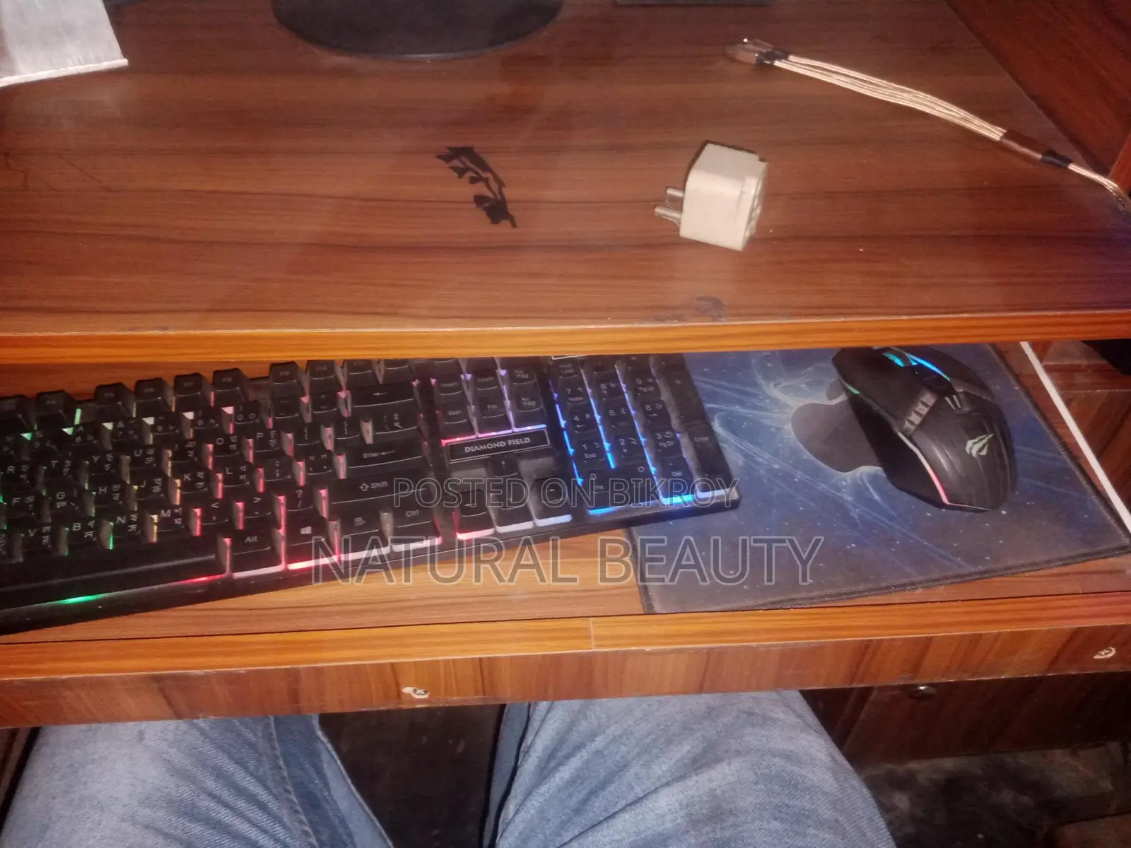 Desktop computer