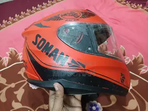 হেলমেট