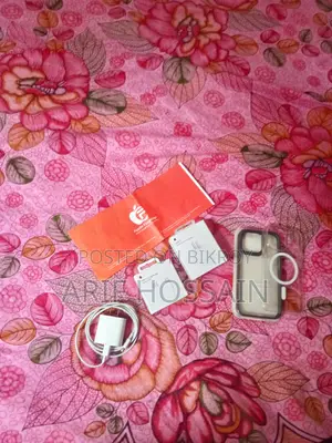 Apple iPhone 13 (Used)