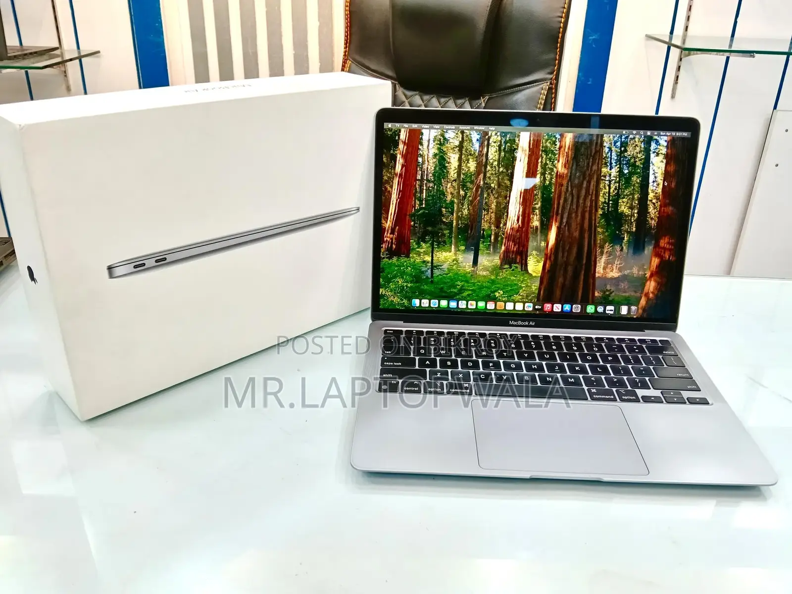 Apple Macbook AIR M1_With Full Box_13.3 inch RETINA Display_8GB/256Gb💥