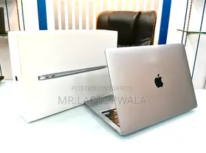 Apple Macbook AIR M1_With Full Box_13.3 inch RETINA Display_8GB/256Gb💥